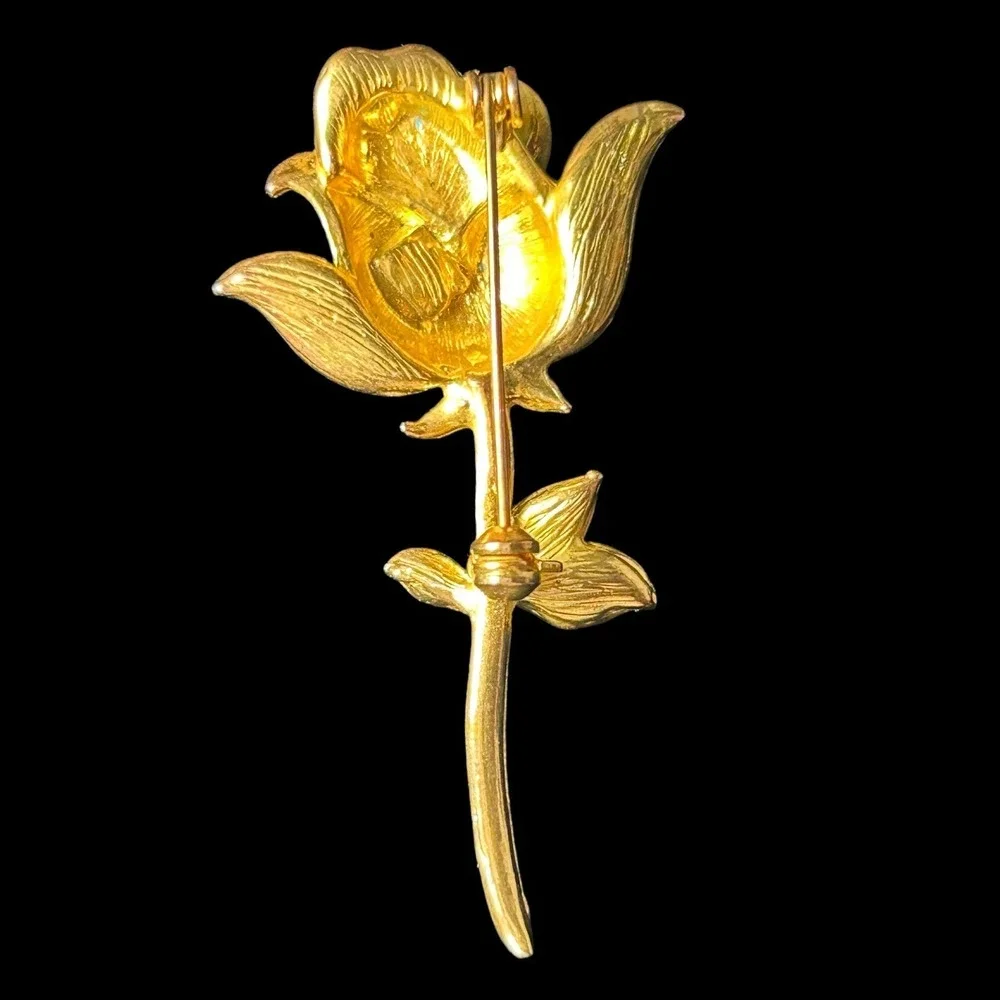 Beautiful Enamel And Rhinestone Rose Brooch